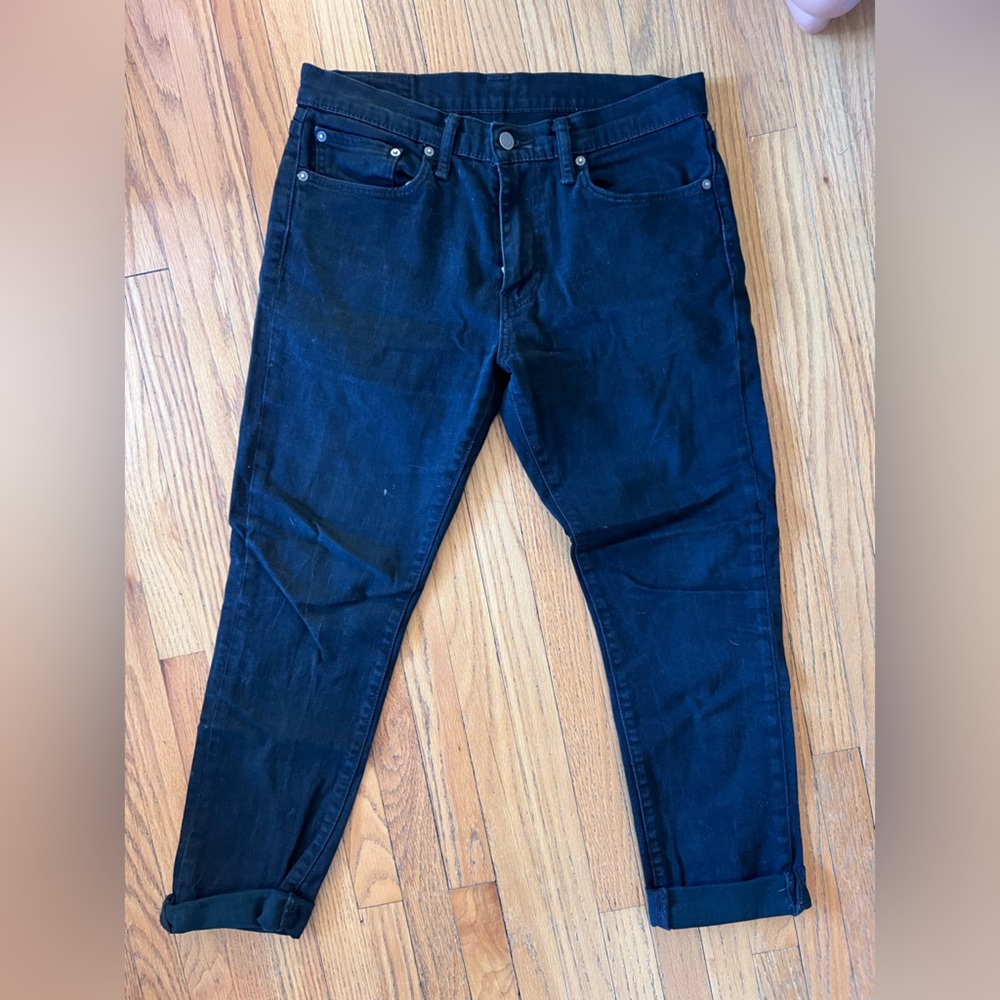 Levi’s black skinny jeans